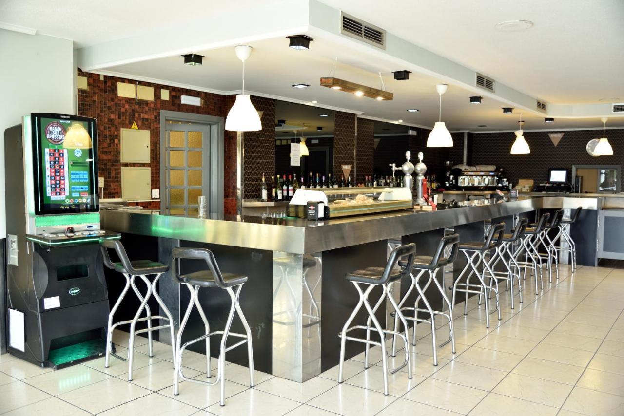 Hotel Sierra De Arcos อันดอร์รา ภายนอก รูปภาพ